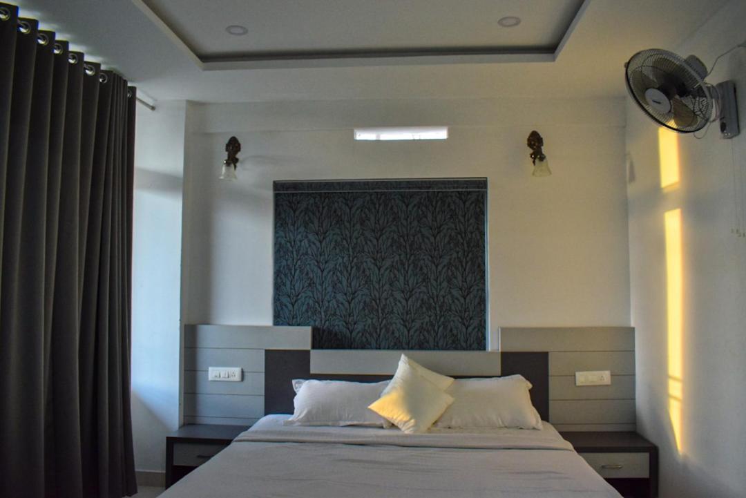 Raveendra Inn 卡尔佩特塔 外观 照片