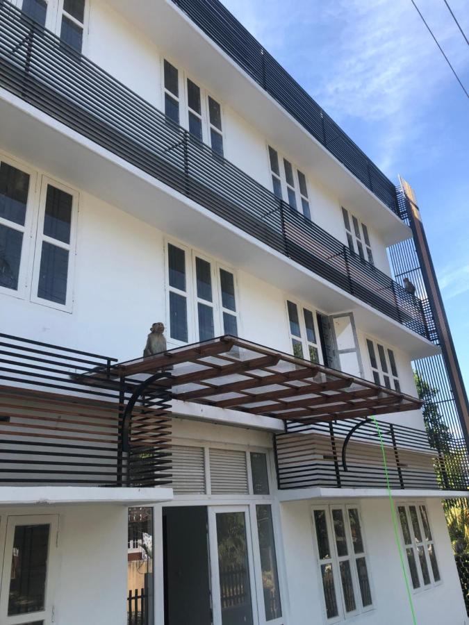 Raveendra Inn 卡尔佩特塔 外观 照片